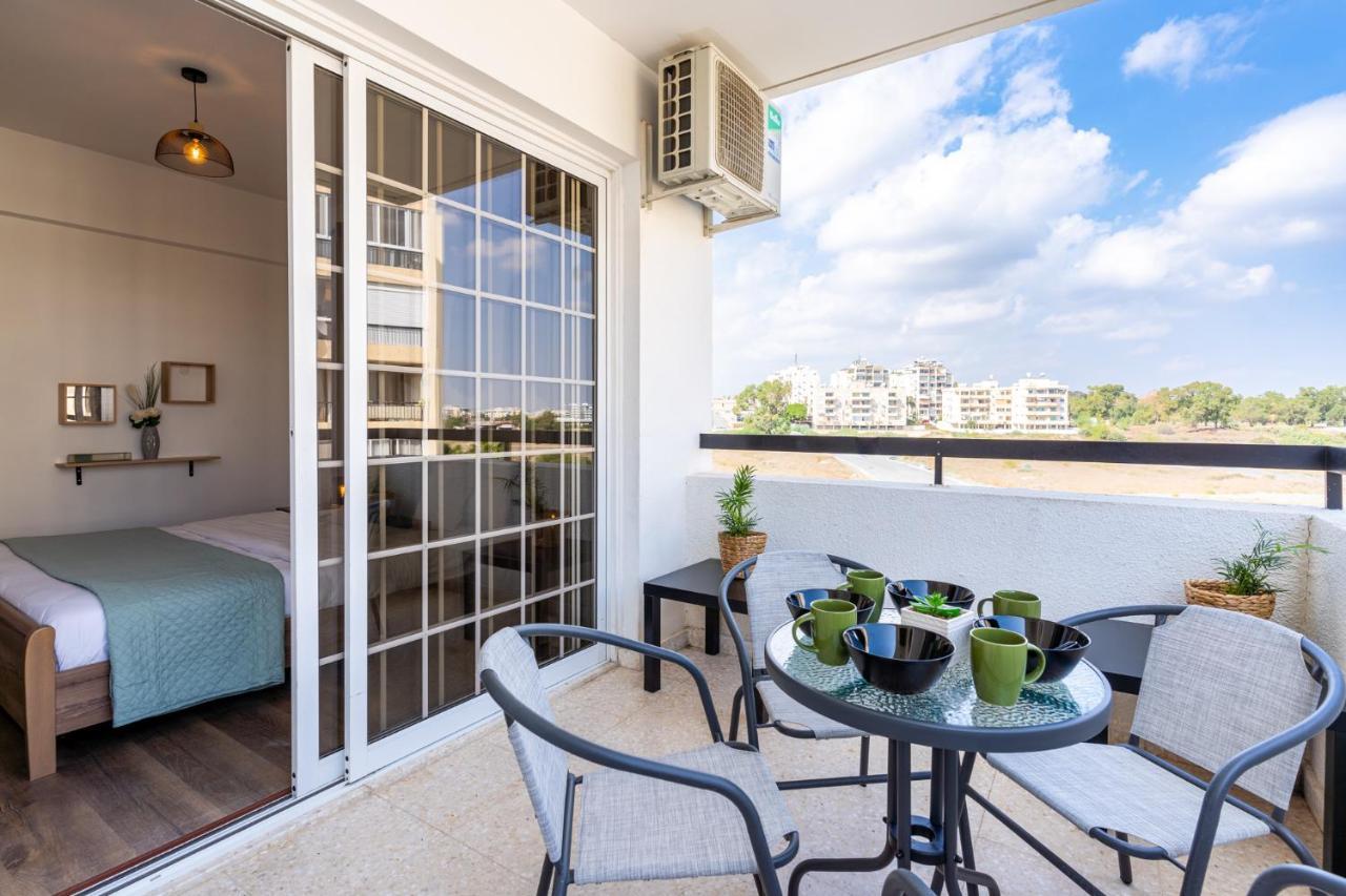 Araminta 2-Bedroom Apartment In Λάρνακα Εξωτερικό φωτογραφία